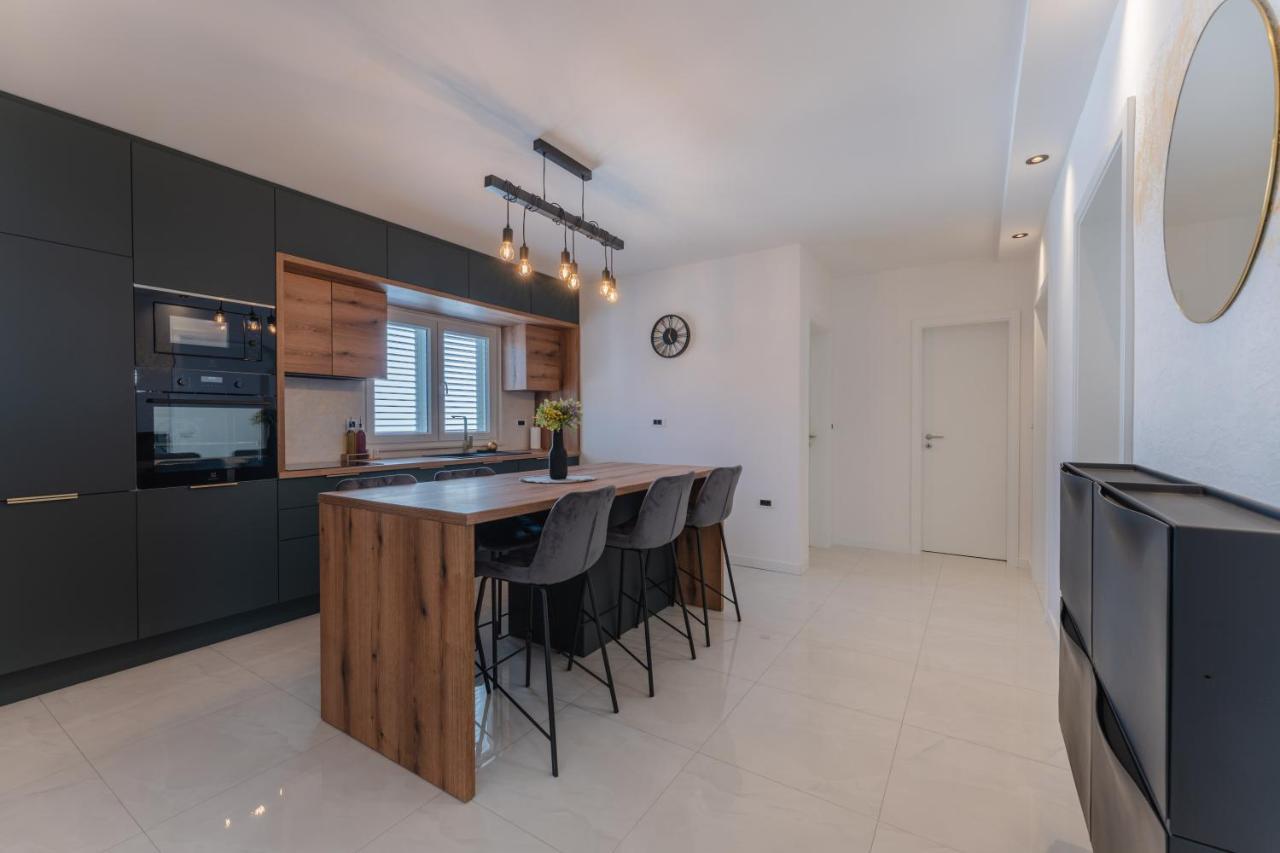 Apartment Glamorous Getaway Zadar Exterior foto